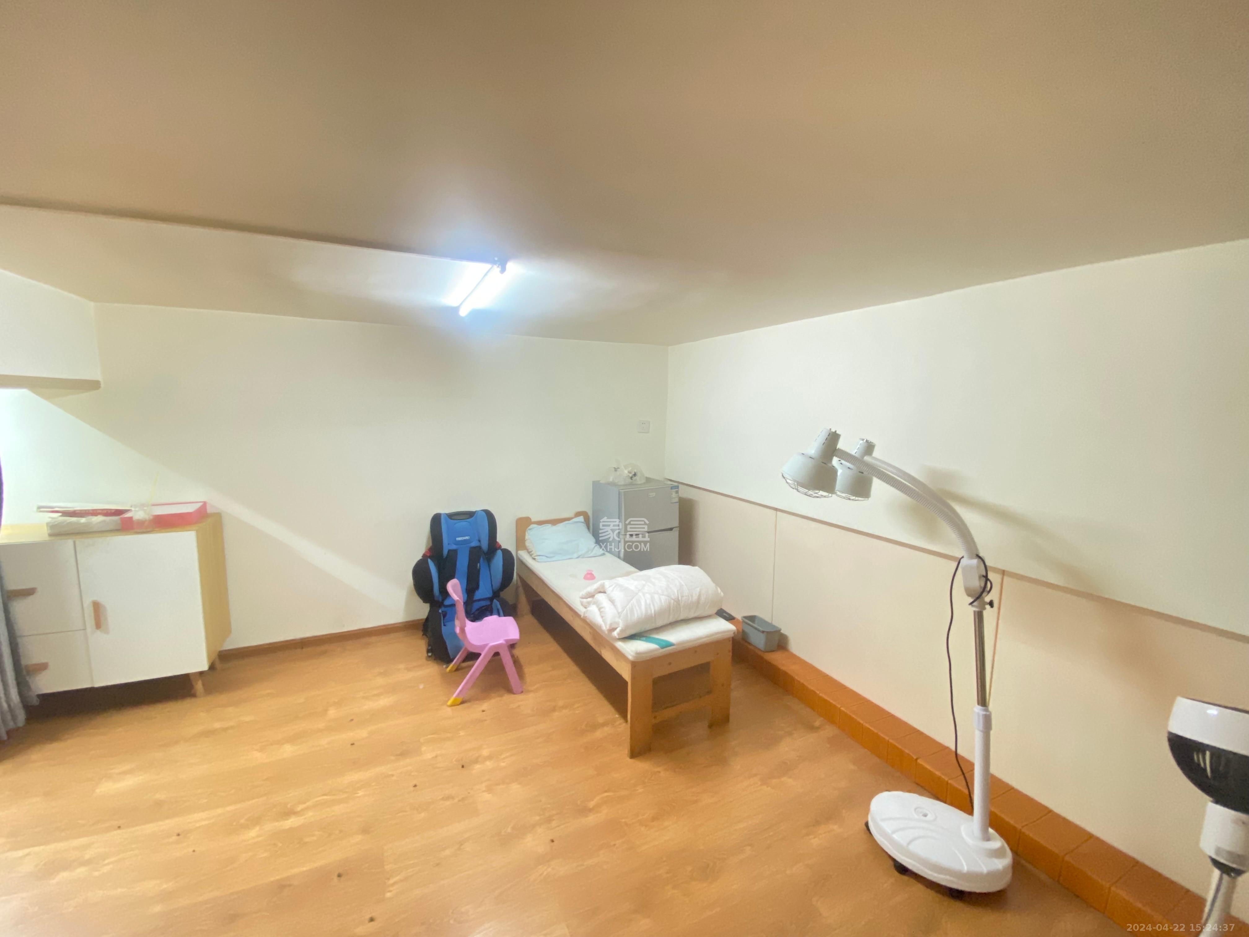 恒大雅苑靠高架   60.0㎡      6000.0元/月室内图