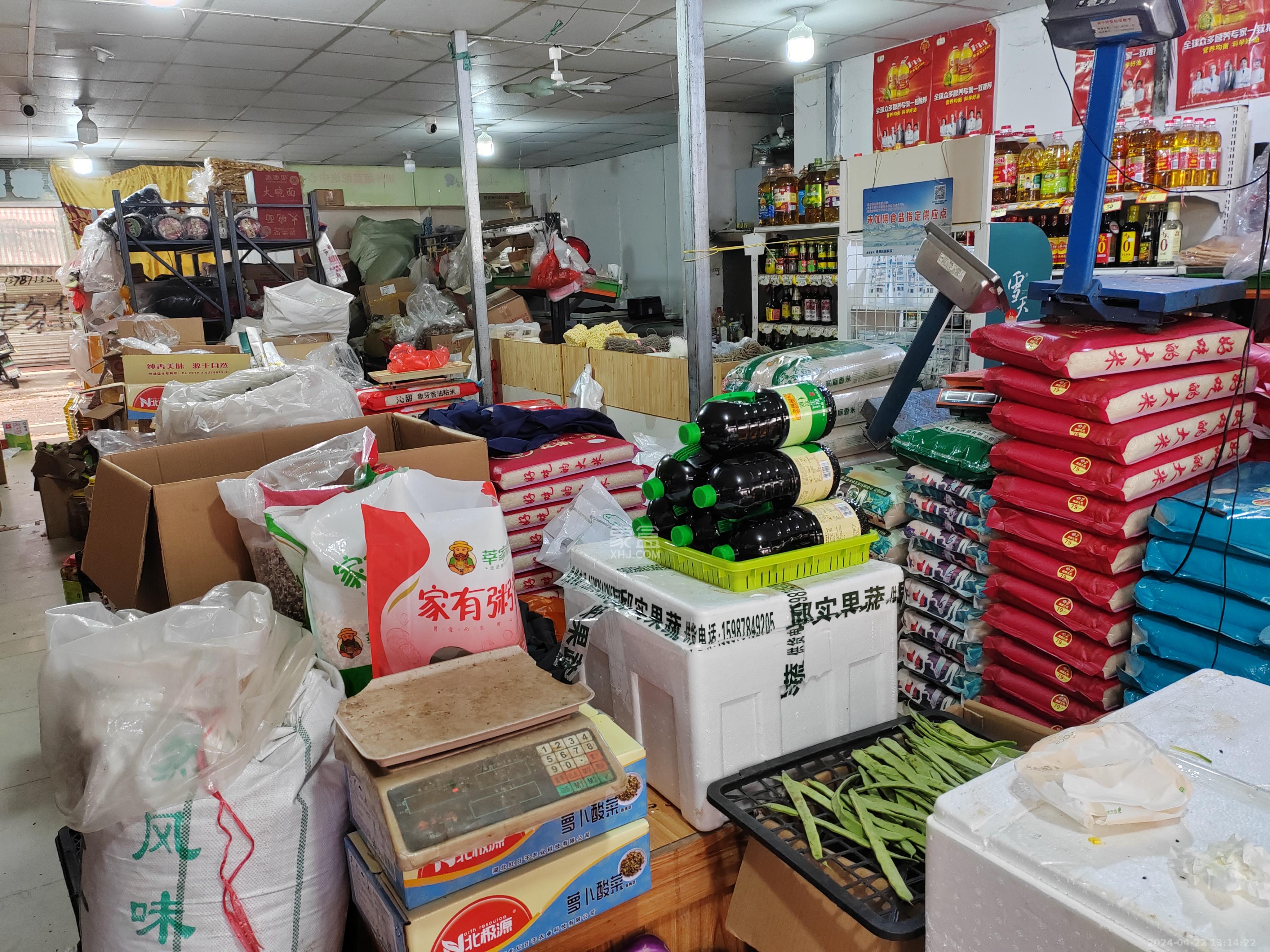 中南汽车世界   22.0㎡      1700.0元/月