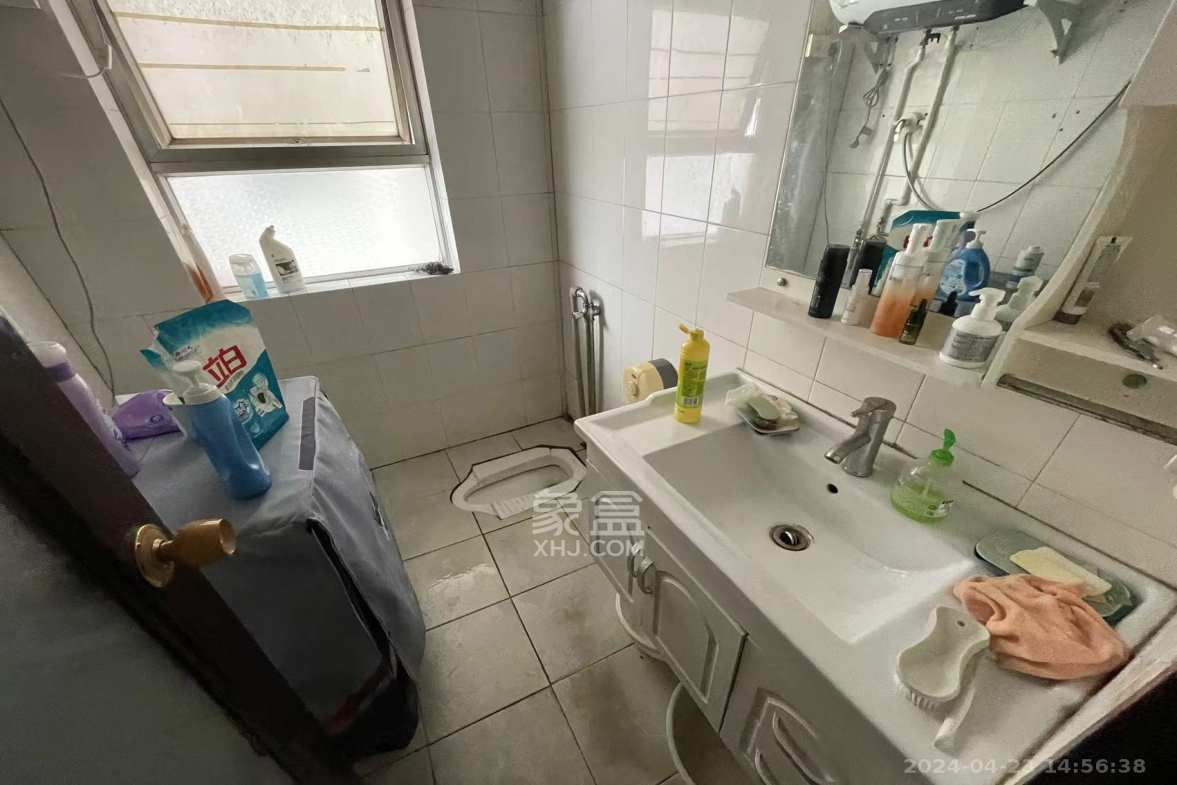 建鸿达现代城  1室1厅1卫   2500.00元/月室内图