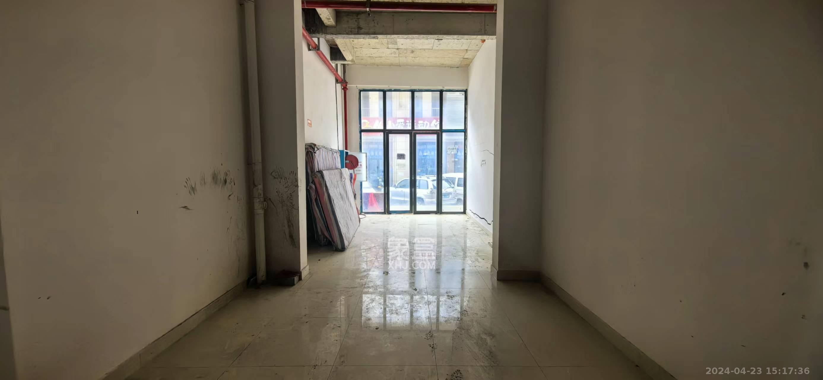 荣盛花语城   179.07㎡      6700.0元/月室内图