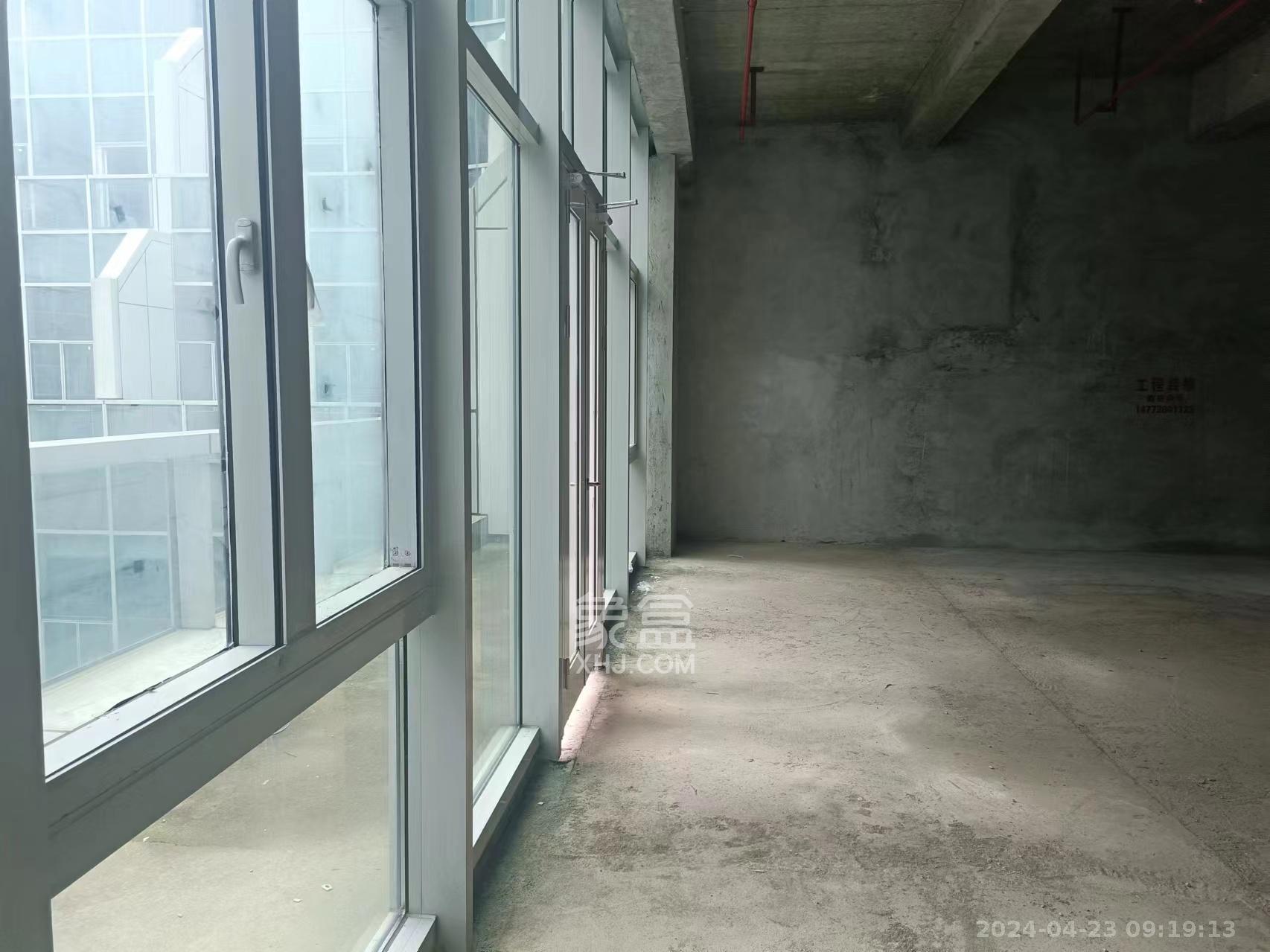 恒大誉府（融誉商业中心）   180.04㎡      10000.0元/月室内图