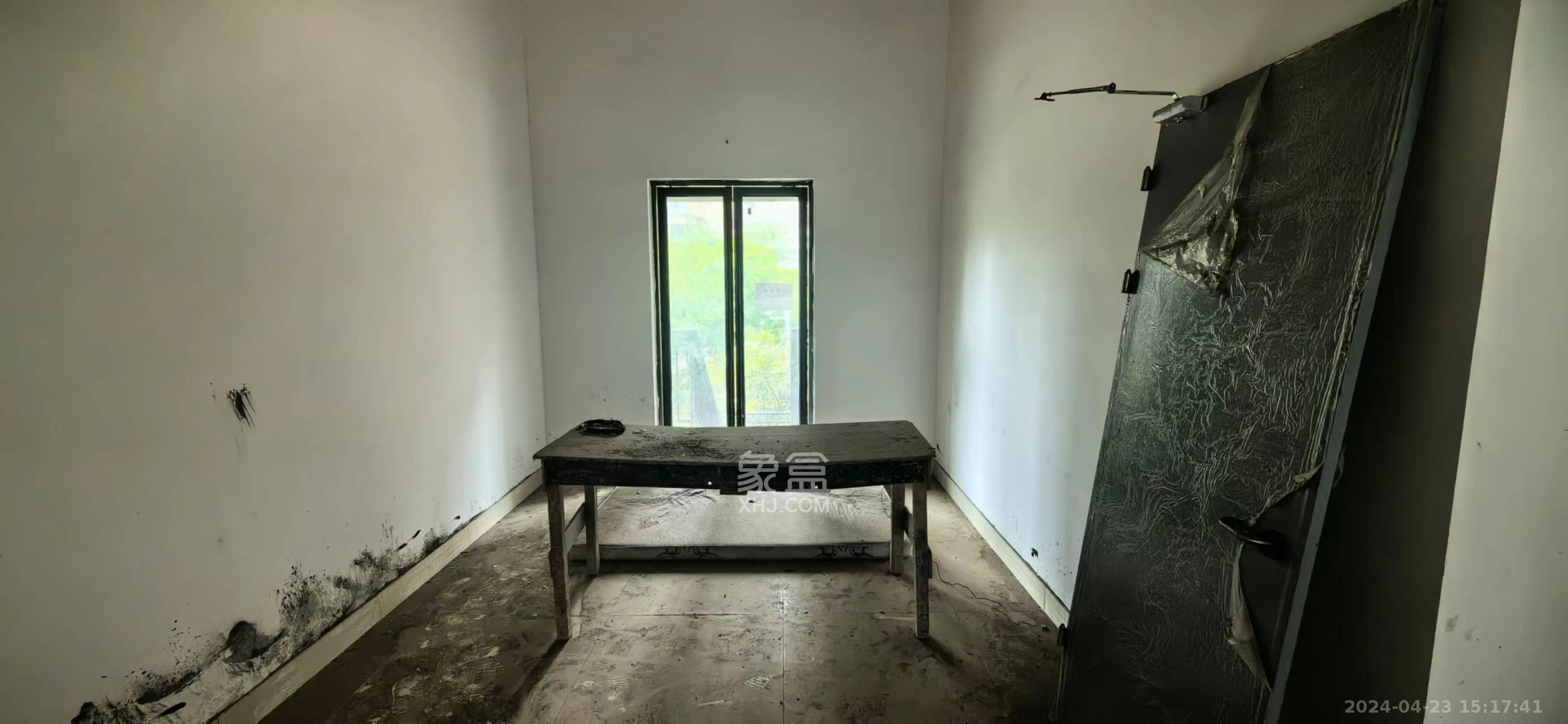 荣盛花语城   179.07㎡      6700.0元/月室内图