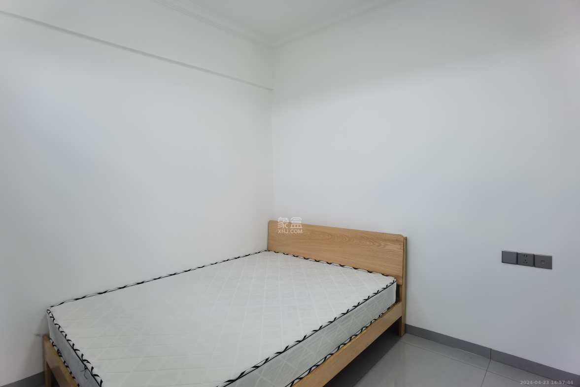 鑫远紫樾香山二期  2室2厅1卫   2800.00元/月室内图