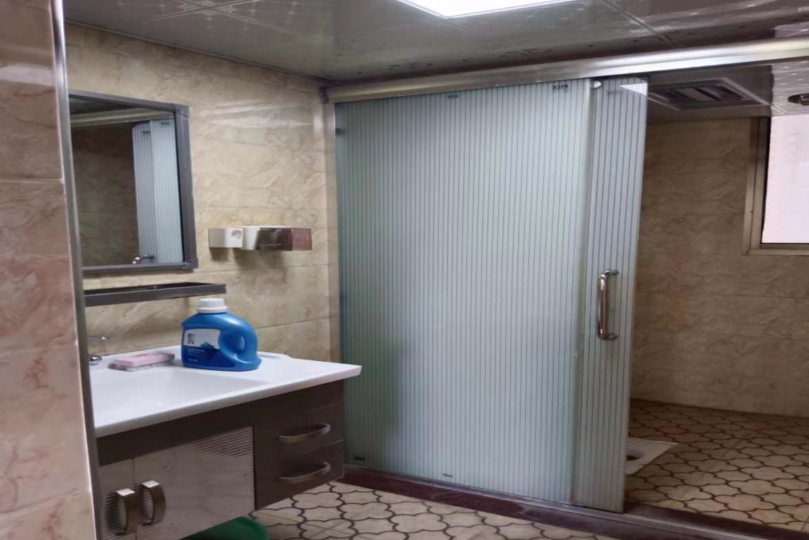 百弘帝景  3室2厅2卫    1500.0元/月室内图