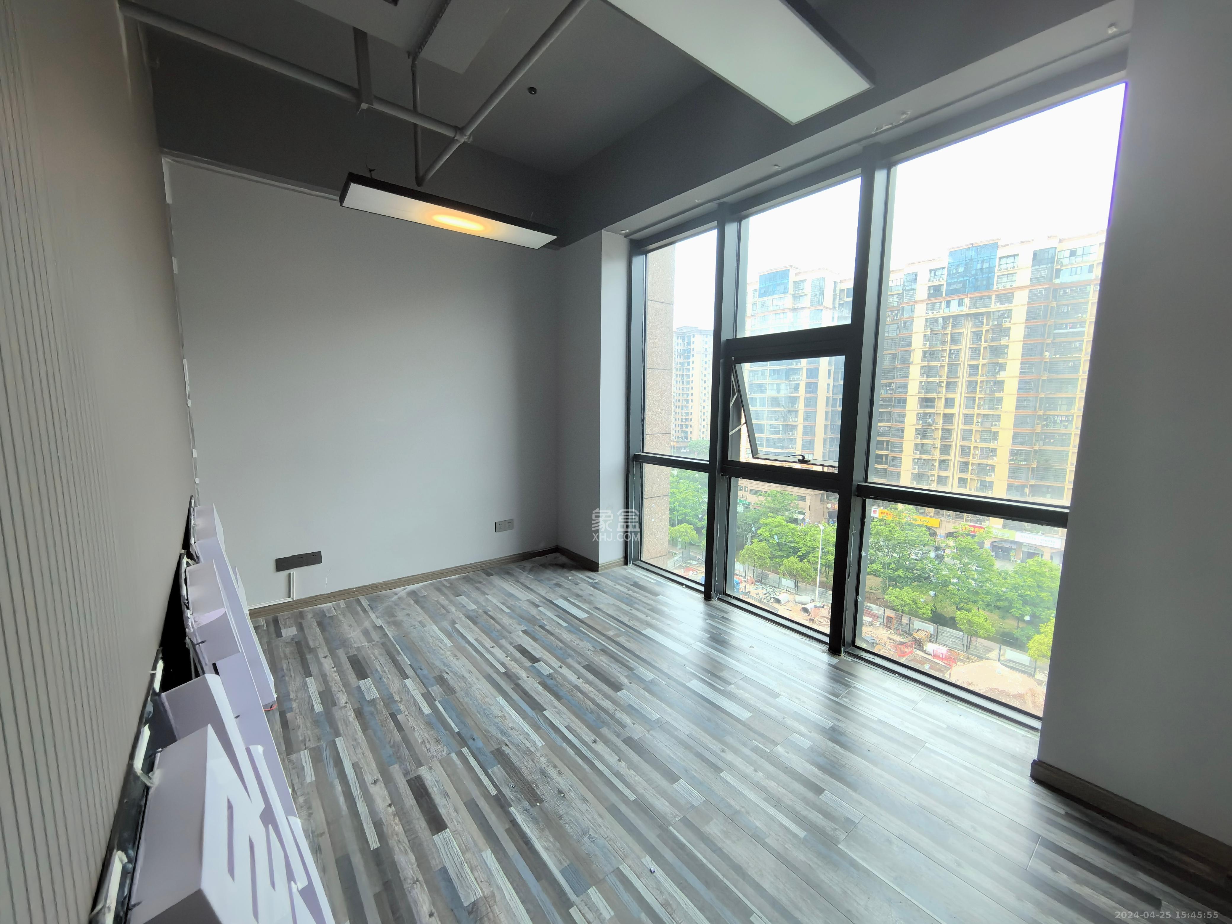 兴和佳苑安置小区   158.0㎡      9500.0元/月室内图