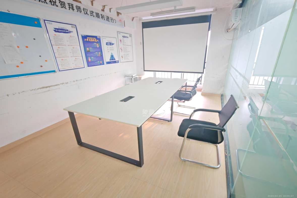 中建芙蓉工社  1室1厅1卫   1200.00元/月室内图