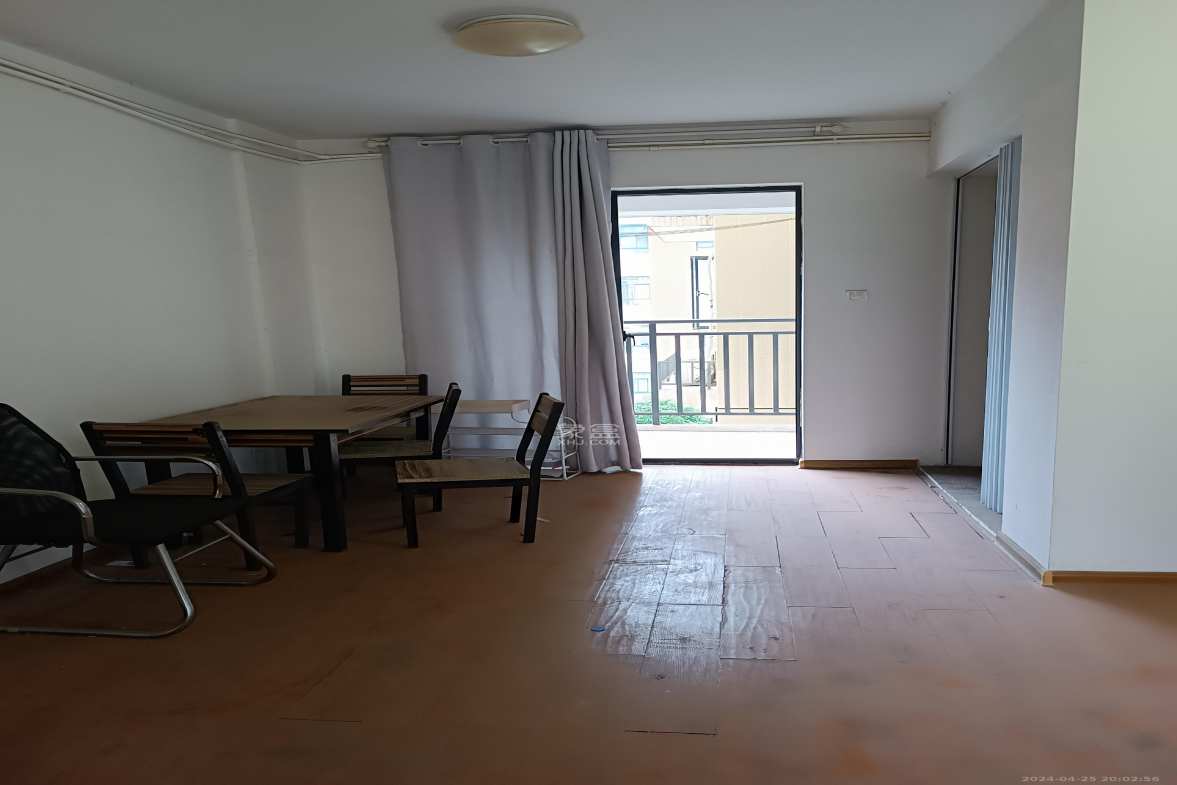 丽水熙园 3室2厅2卫 2700.0元/月 丽水熙园 3室2厅2卫 2700.0元/月室内图