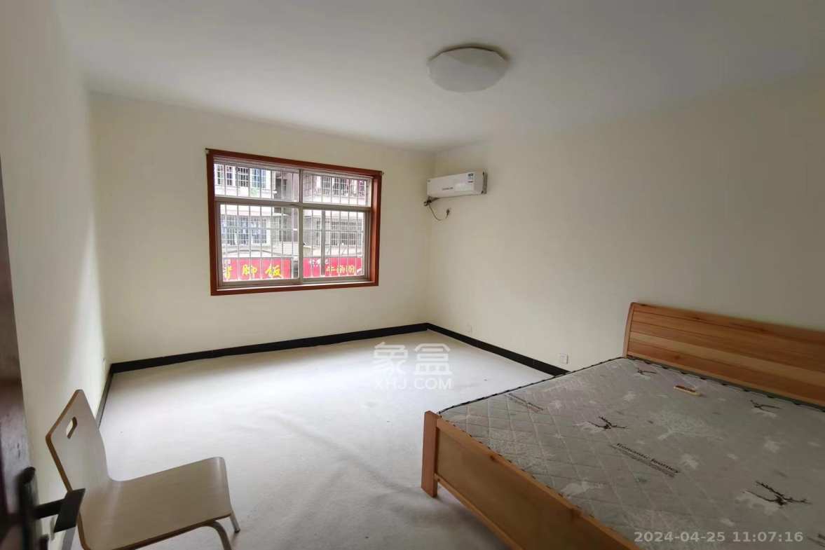 银园公寓（长沙县）  3室2厅1卫   1800.00元/月室内图