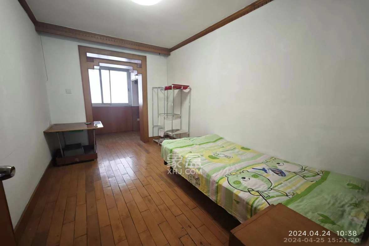 湘绣研究所南院 2室2厅1卫 1800.0元/月 湘绣研究所南院 2室2厅1卫 1800.0元/月室内图