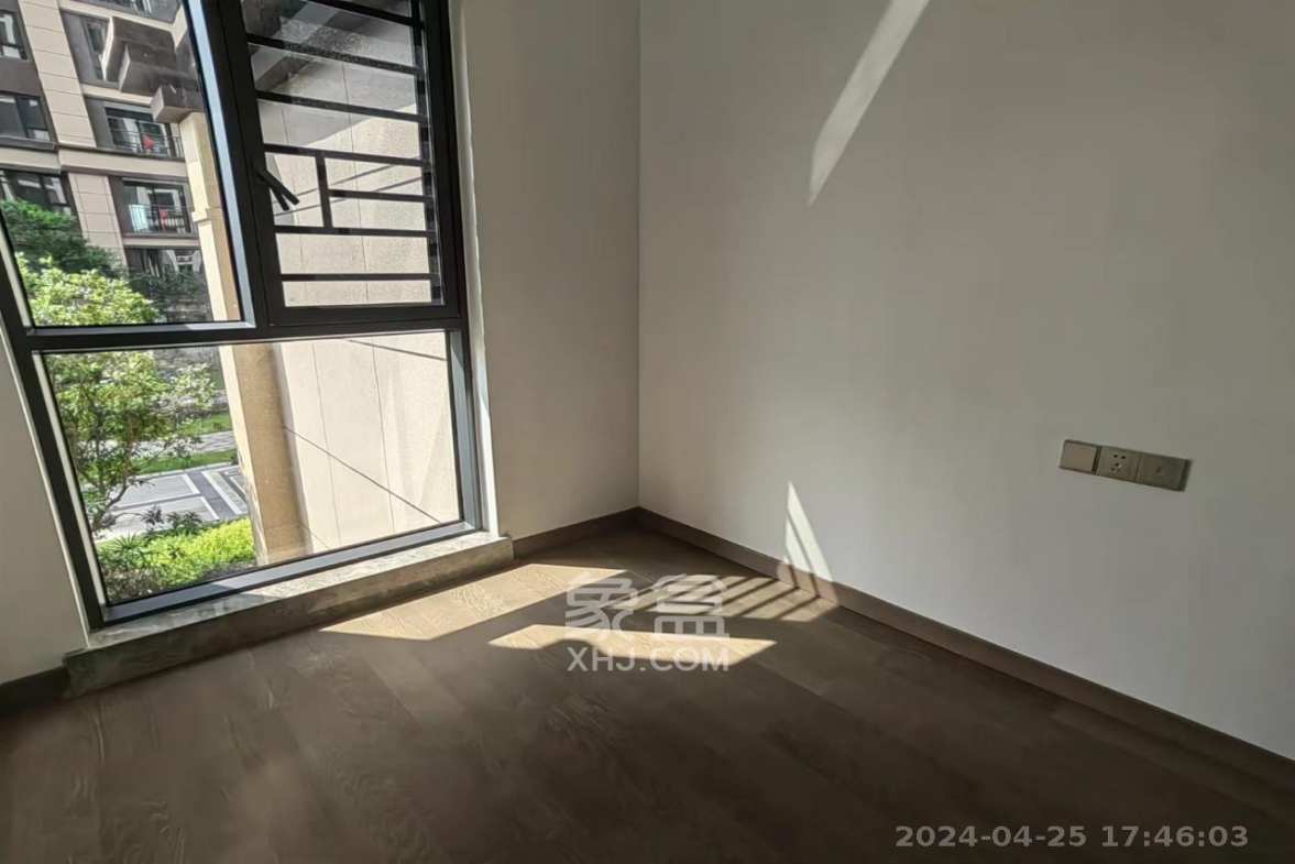 建发电建江山悦  4室2厅2卫    3500.0元/月室内图