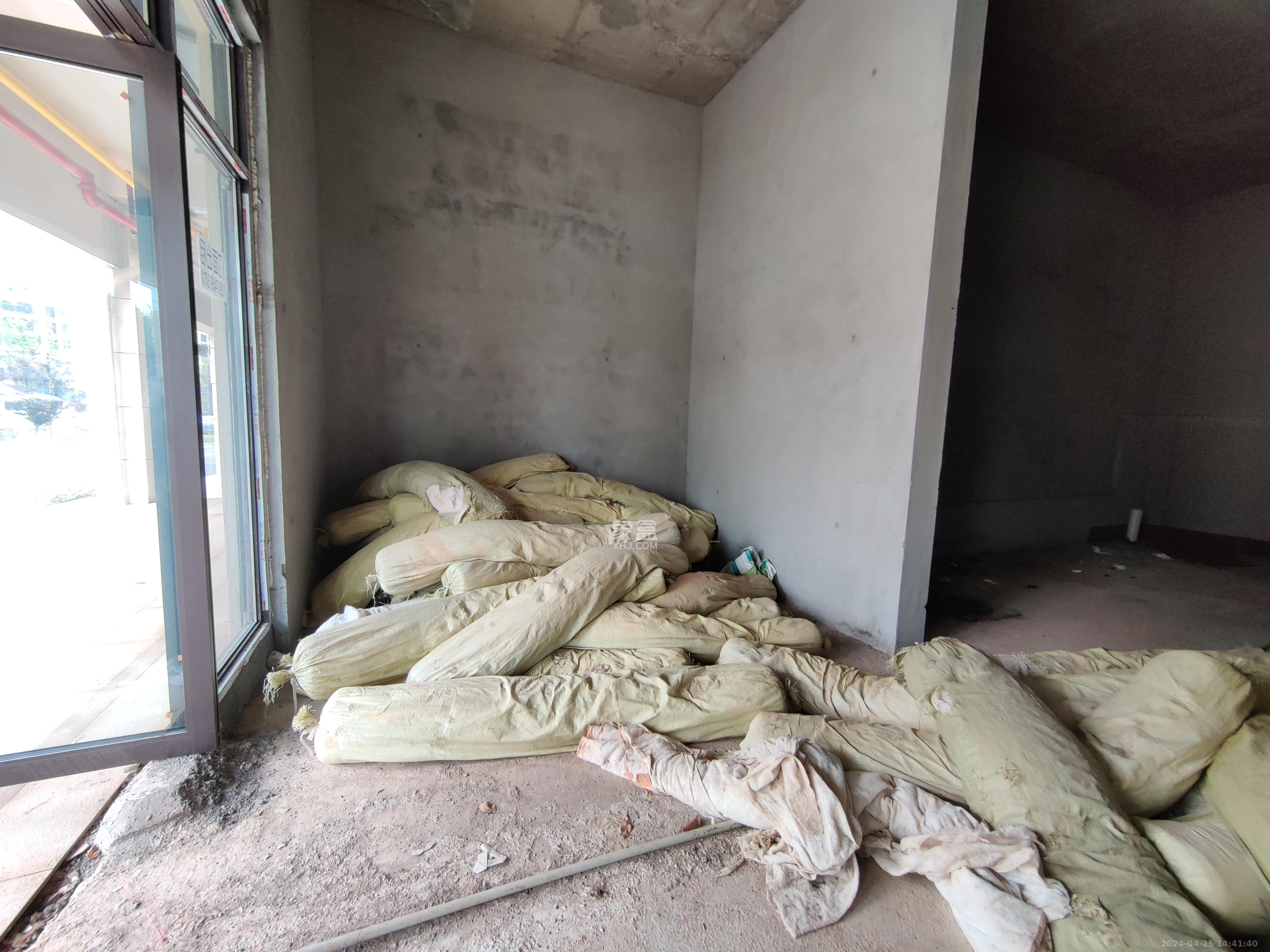 远洋红星天铂一期   52.34㎡      5300.0元/月室内图