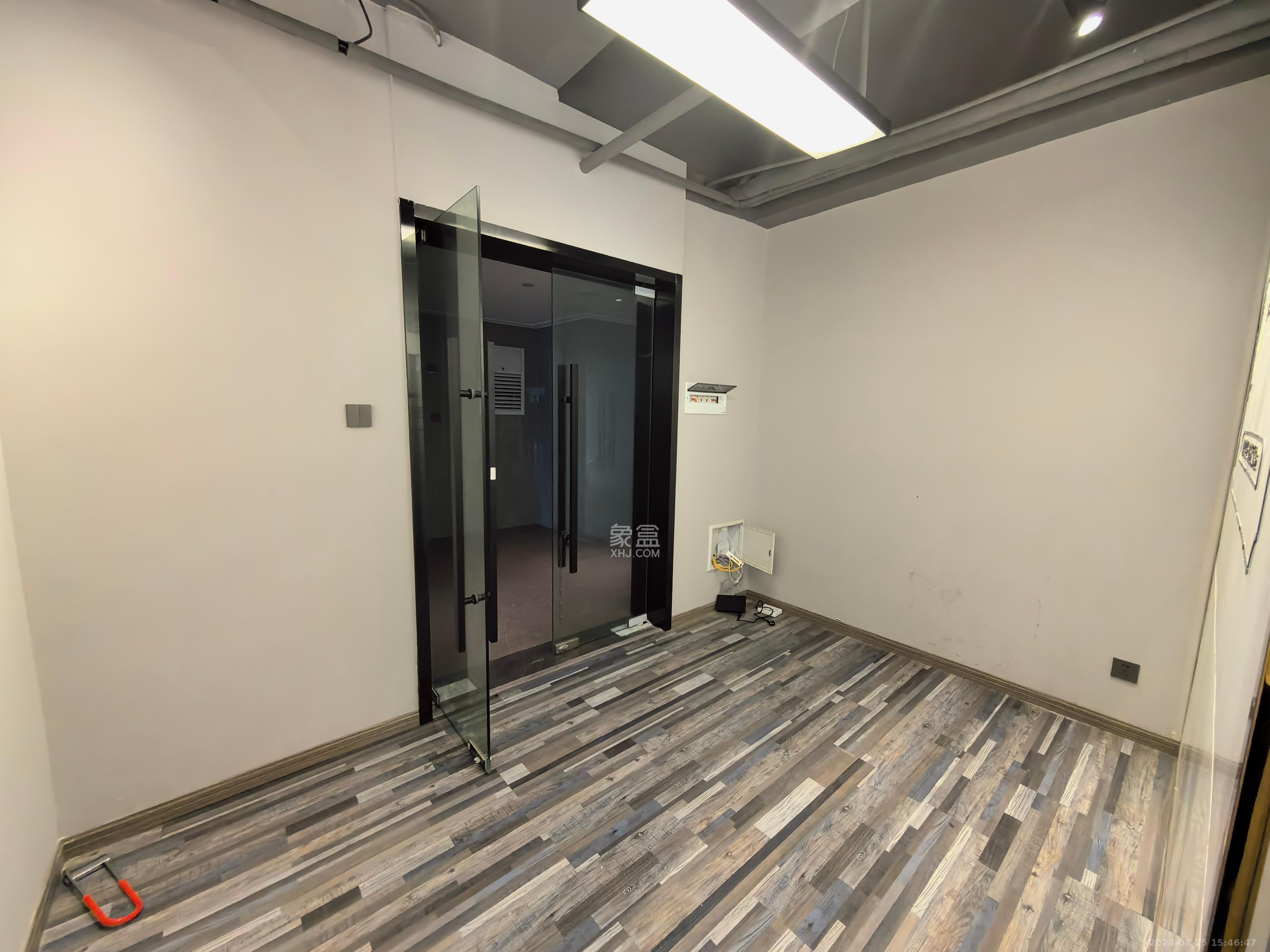 兴和佳苑安置小区   158.0㎡      9500.0元/月室内图