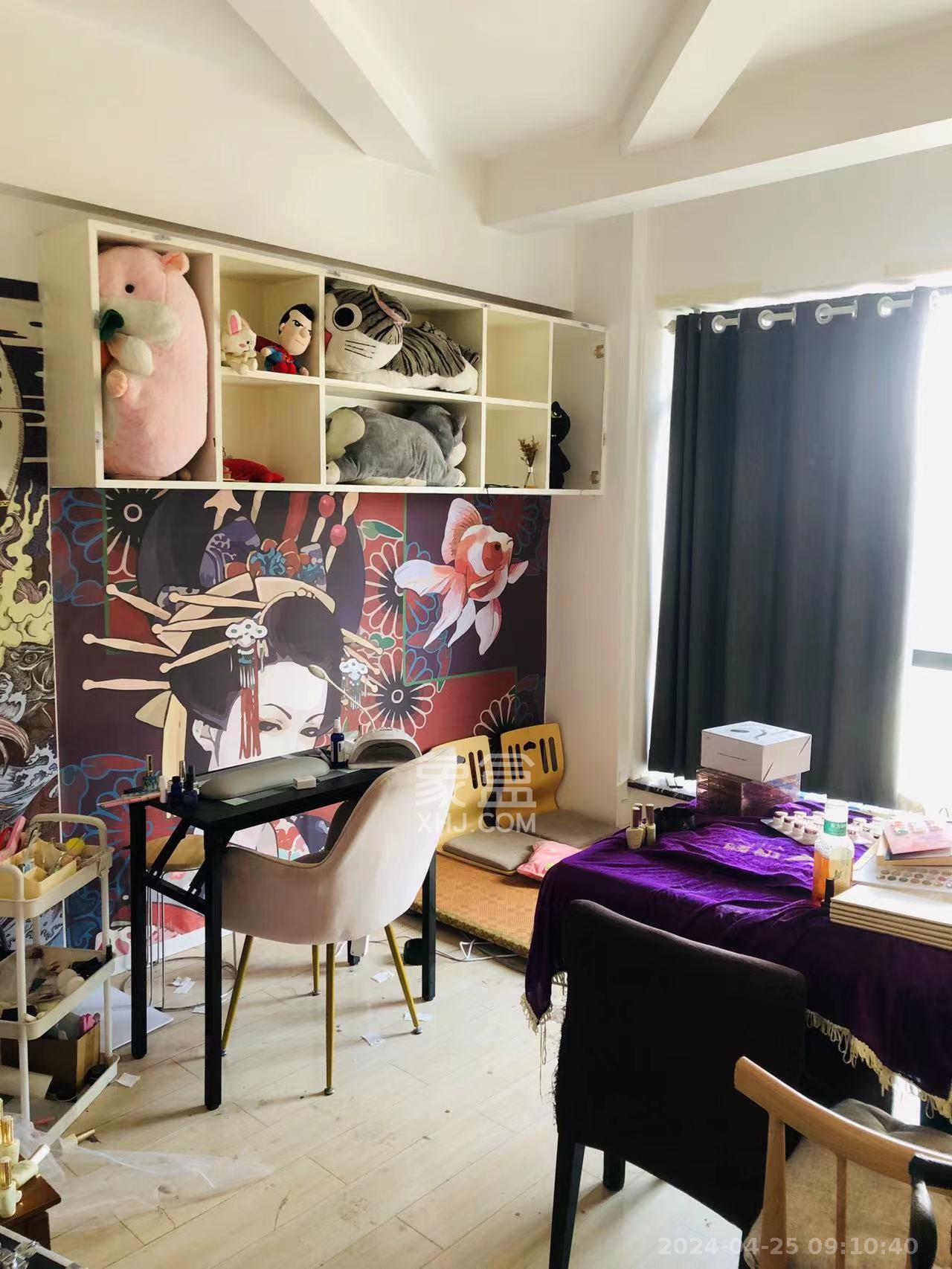 华翼府   180.0㎡      4500.0元/月室内图