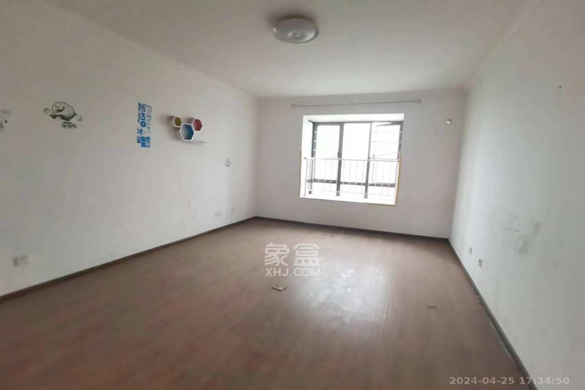 天城榕园  4室2厅2卫    3500.0元/月室内图