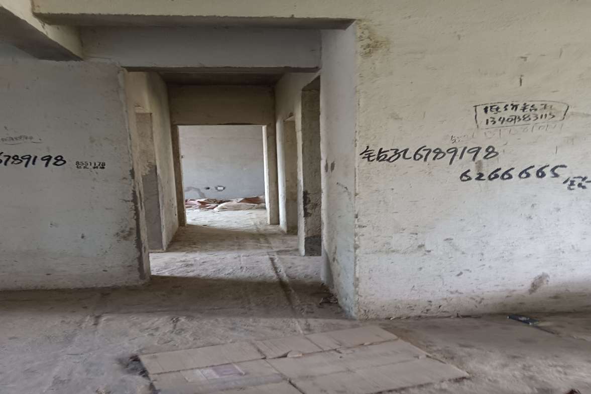 湾田家园  3室2厅2卫    90.0万 湾田家园  3室2厅2卫    90.0万客厅