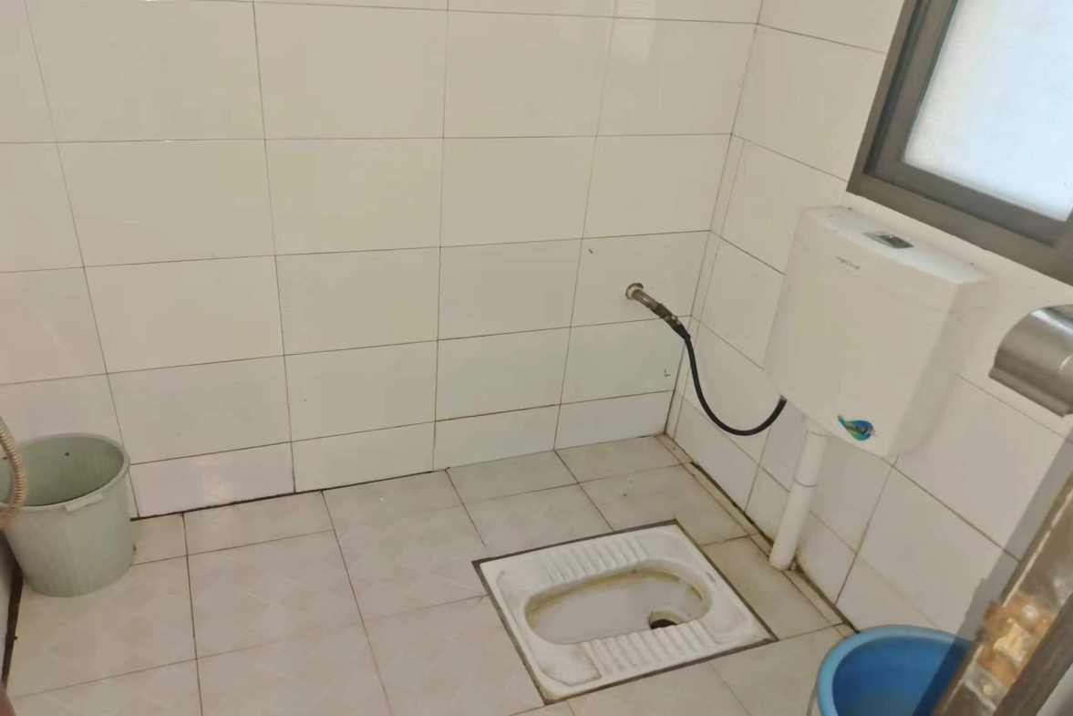 兴旺小区  2室2厅1卫   600.00元/月室内图1