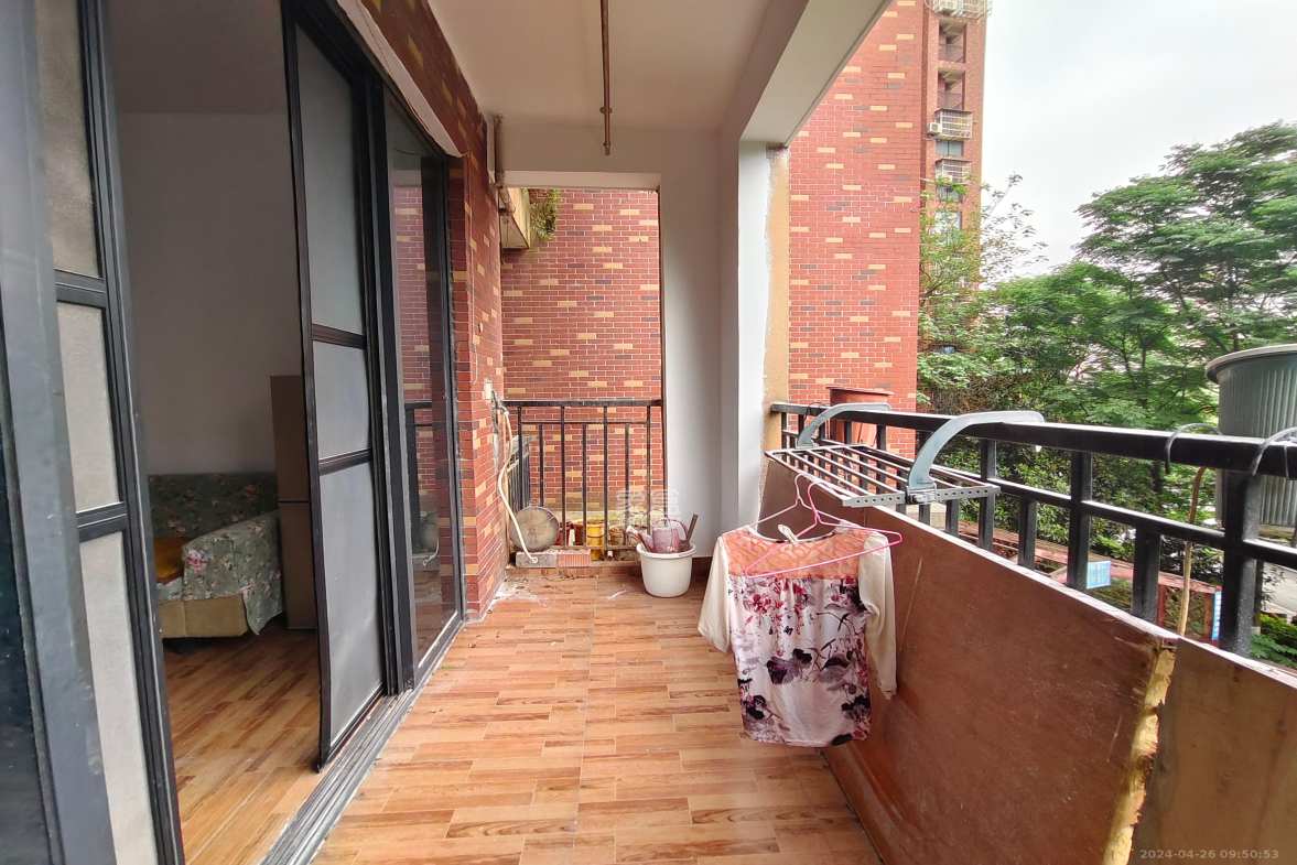 水岸天际（一期、二期）  2室2厅1卫    1800.0元/月室内图