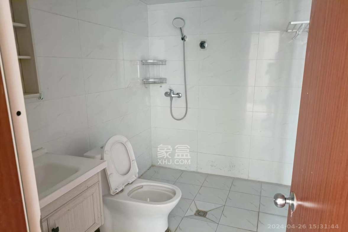 远大麓园  4室1厅1卫    3500.0元/月室内图