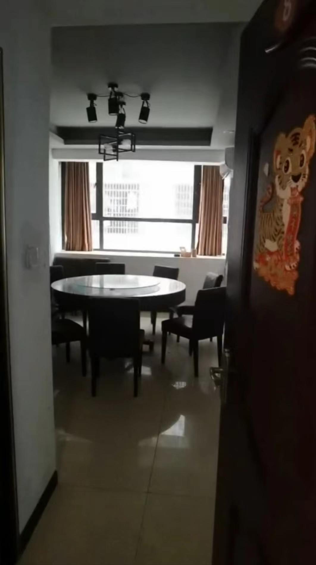 南垅社区(A区) 2室2厅1卫 8000.0元/月 南垅社区(A区) 2室2厅1卫 8000.0元/月室内图