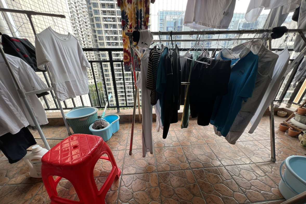 金域湾畔  4室2厅2卫   230.00万室内图