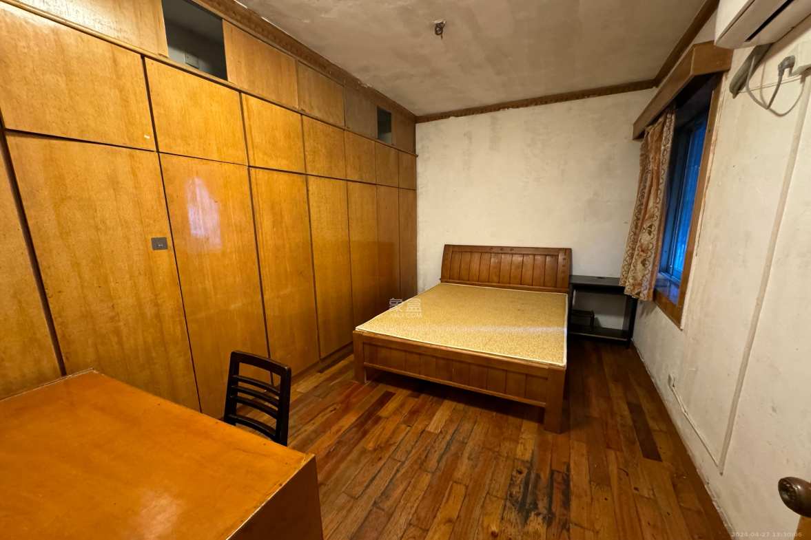 麻田小区  3室2厅0卫   2200.00元/月室内图