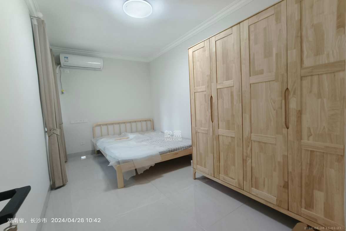 中国铁建梅溪青秀二期  3室2厅2卫   2700.00元/月室内图