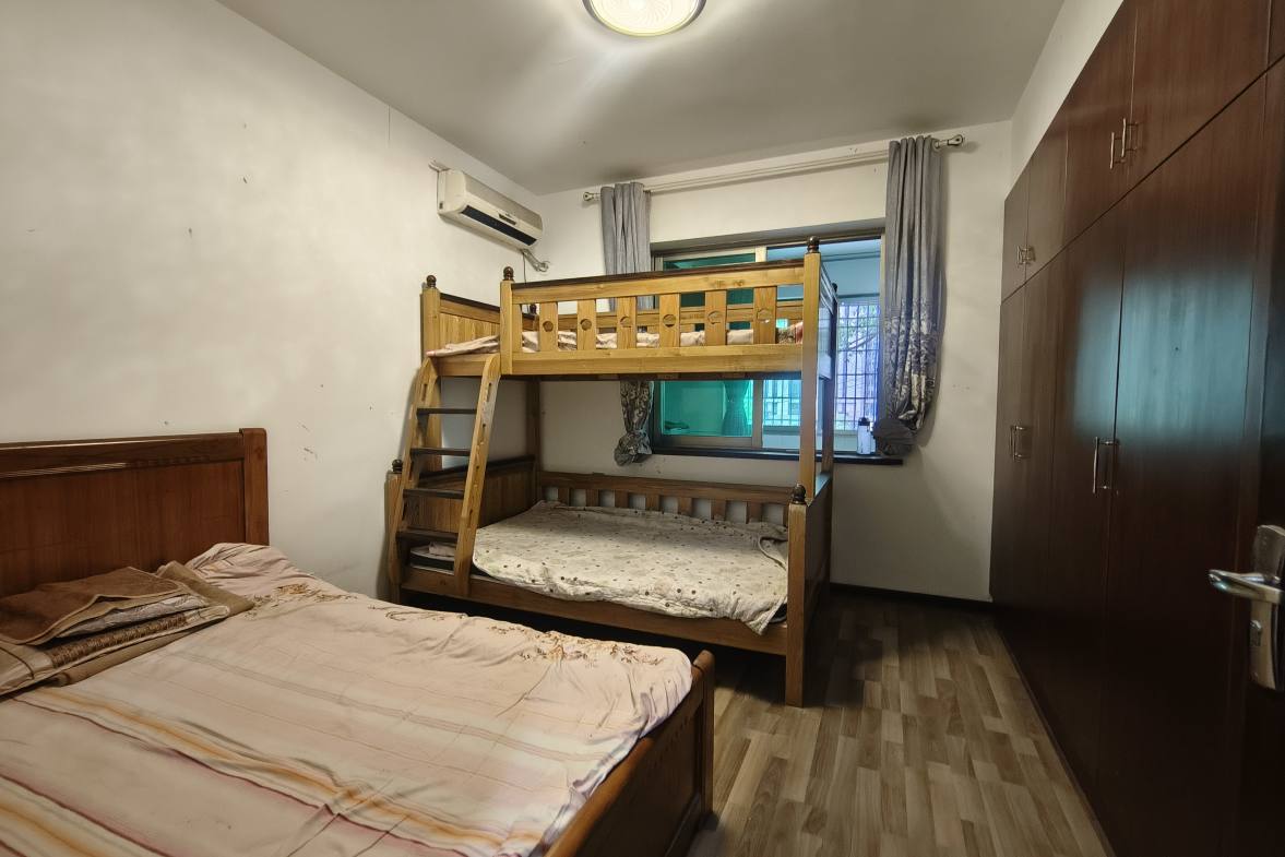 梓山苑小区  4室2厅2卫   43.80万室内图