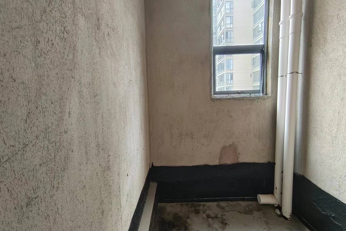 和泰家园  3室2厅2卫    62.8万室内图