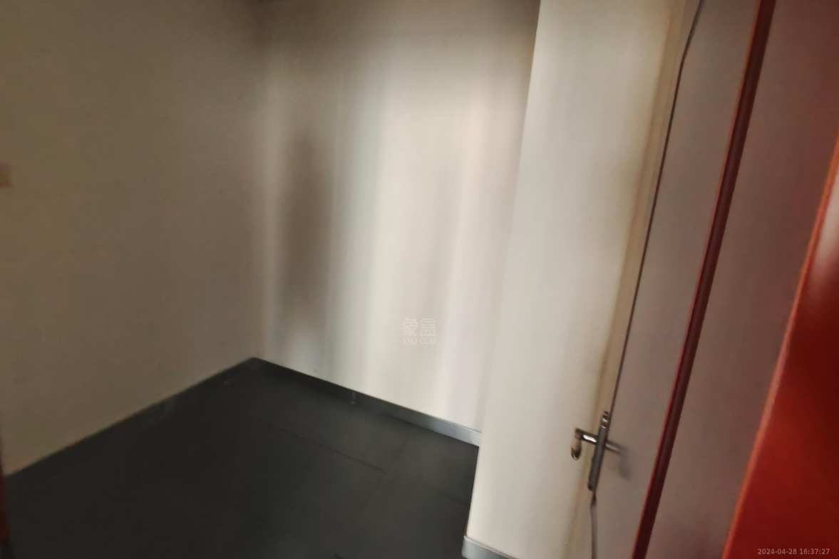 高科总部壹号  1室1厅1卫    7800.0元/月室内图