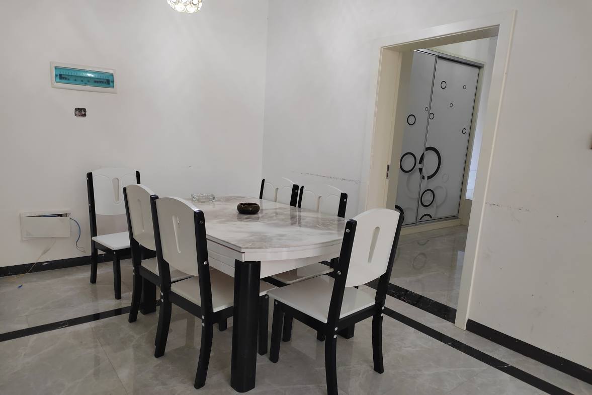 百弘学府城  3室2厅2卫    1600.0元/月 百弘学府城  3室2厅2卫    1600.0元/月室内图