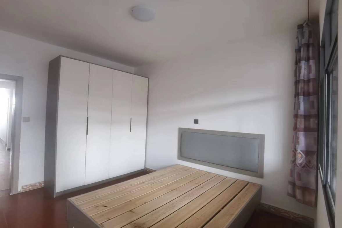 老街杂货市场  0室0厅0卫    36.8万 老街杂货市场  0室0厅0卫    36.8万客厅