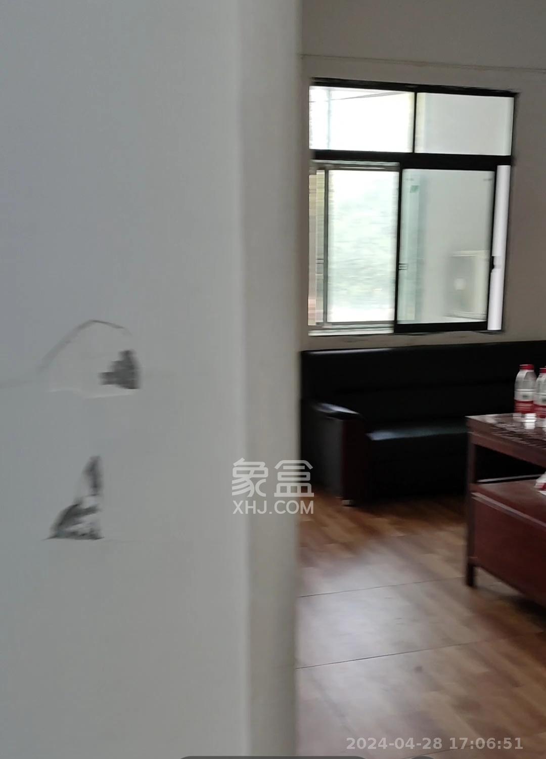 东升路散盘   200.0㎡      7500.0元/月室内图