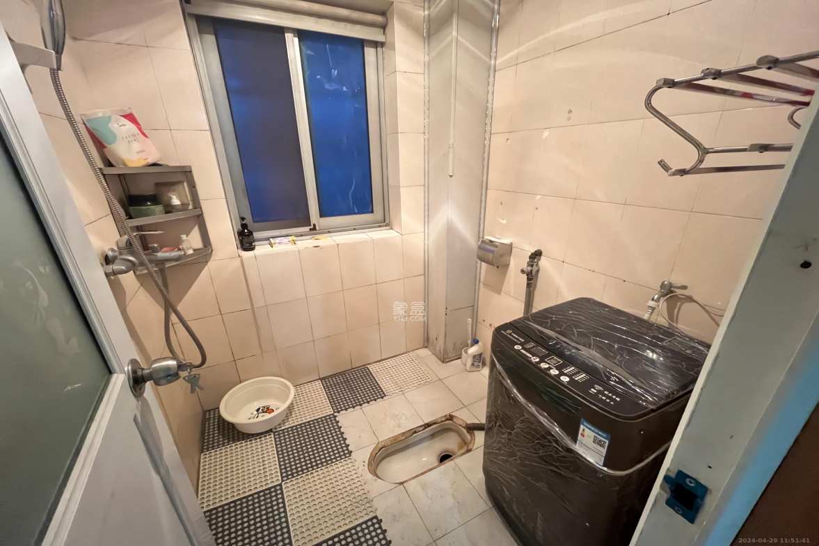 林苑小区  6室2厅2卫    800.0元/月 林苑小区  6室2厅2卫    800.0元/月室内图