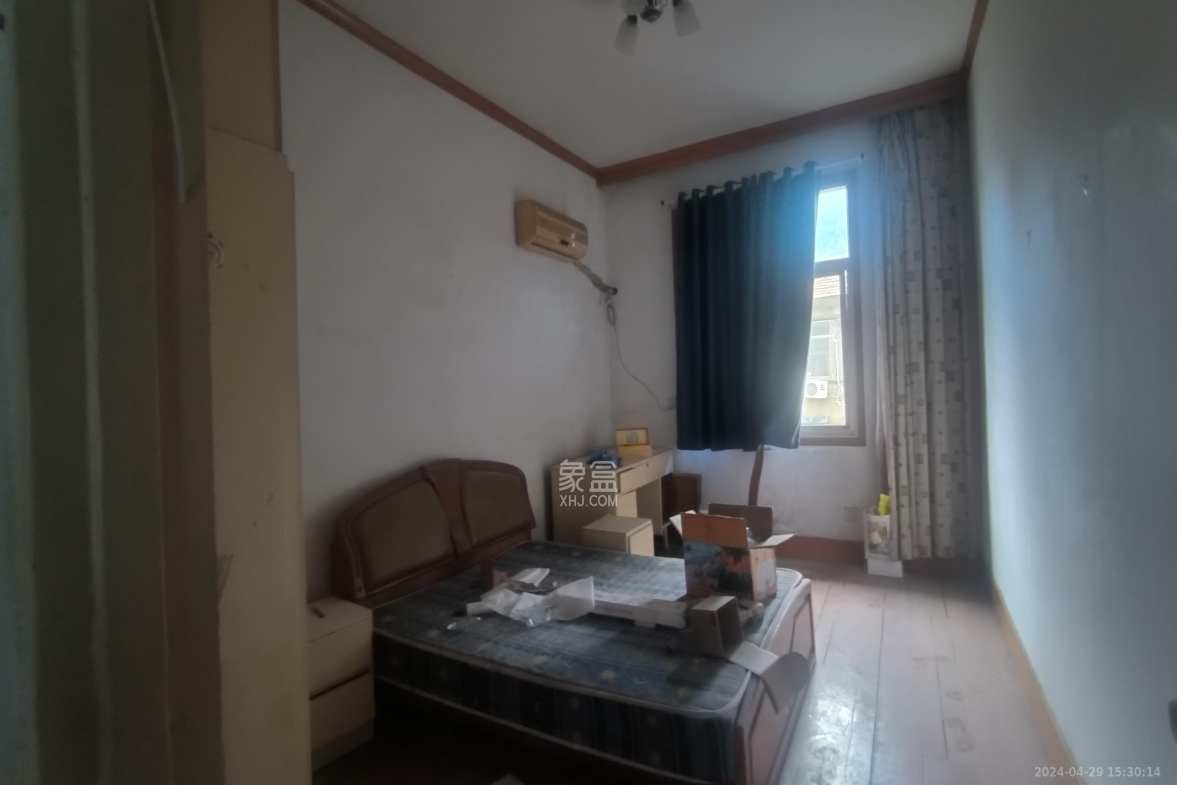 林业厅宿舍  3室2厅1卫    1800.0元/月室内图1