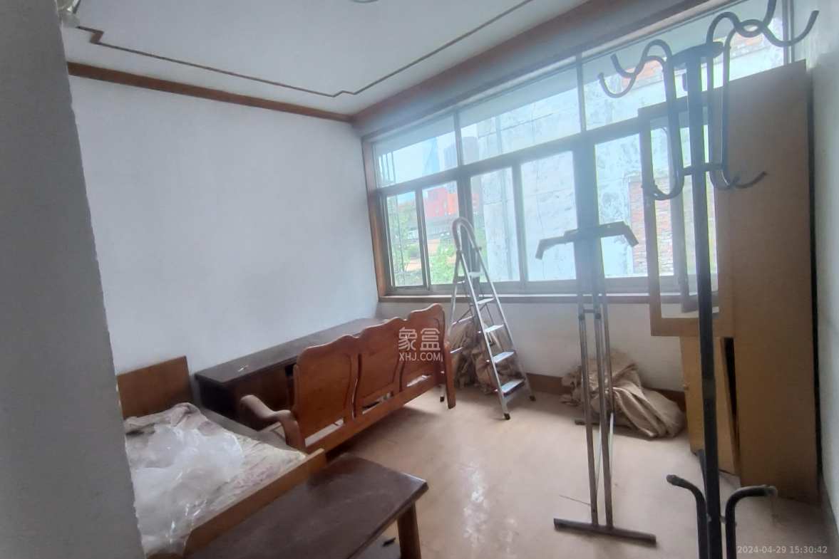 林业厅宿舍  3室2厅1卫    1800.0元/月室内图