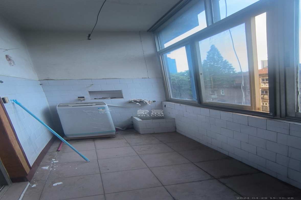 林业厅宿舍  3室2厅1卫    1800.0元/月室内图