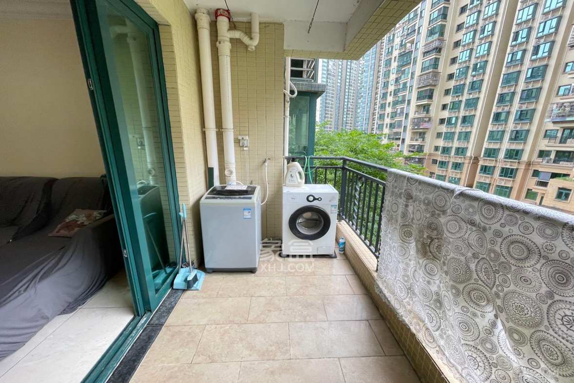 恒大雅苑  3室2厅2卫   2500.00元/月室内图