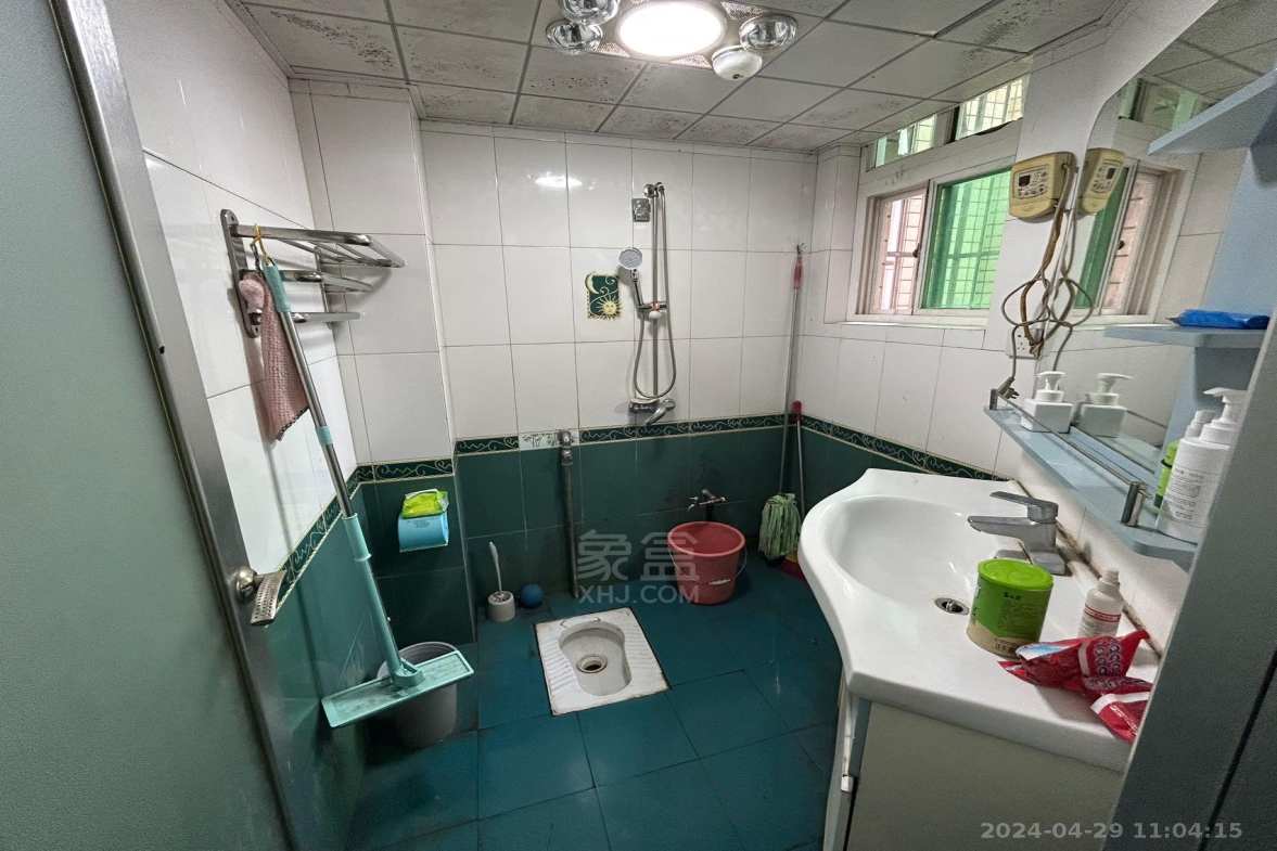 雅尔楼  2室1厅1卫    2300.0元/月室内图