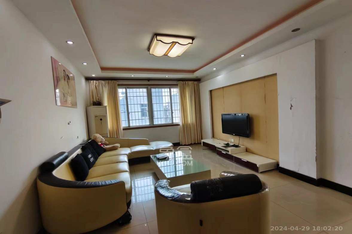 金莲小区  3室2厅2卫   1100.00元/月室内图1