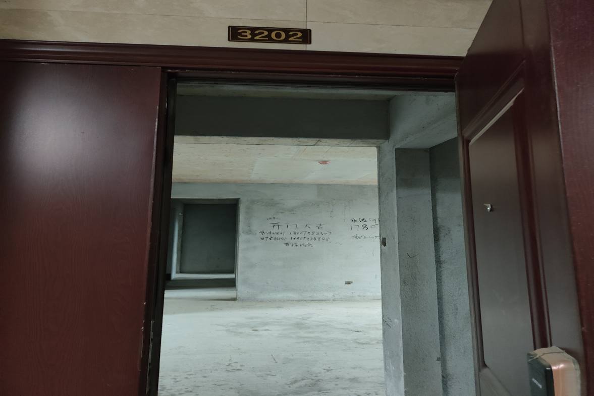 宁邦中心(二期公园里) 4室2厅2卫 84.8万 宁邦中心(二期公园里) 4室2厅2卫 84.8万客厅