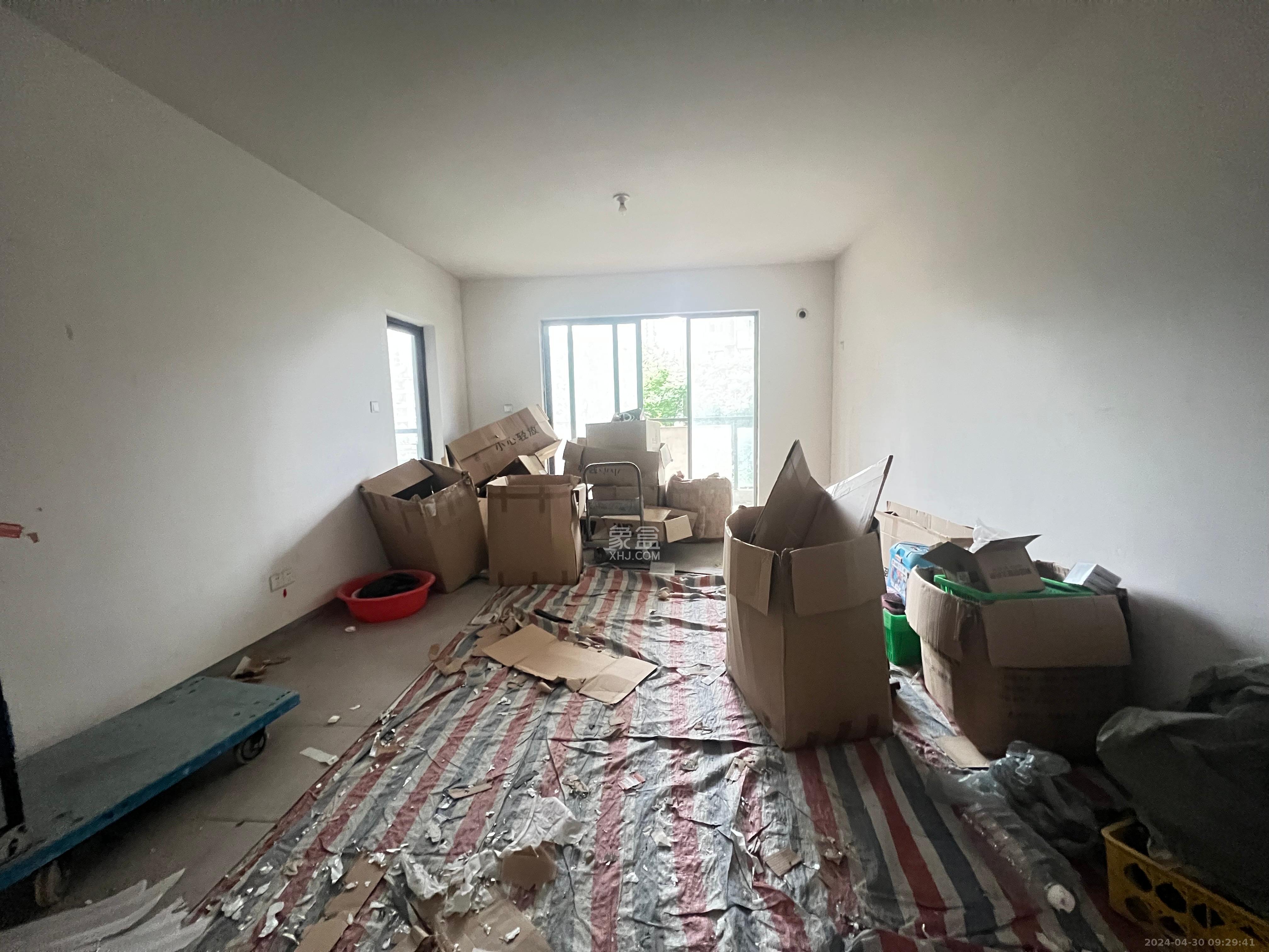 中国铁建国际城一期  3室2厅2卫    900.0元/月