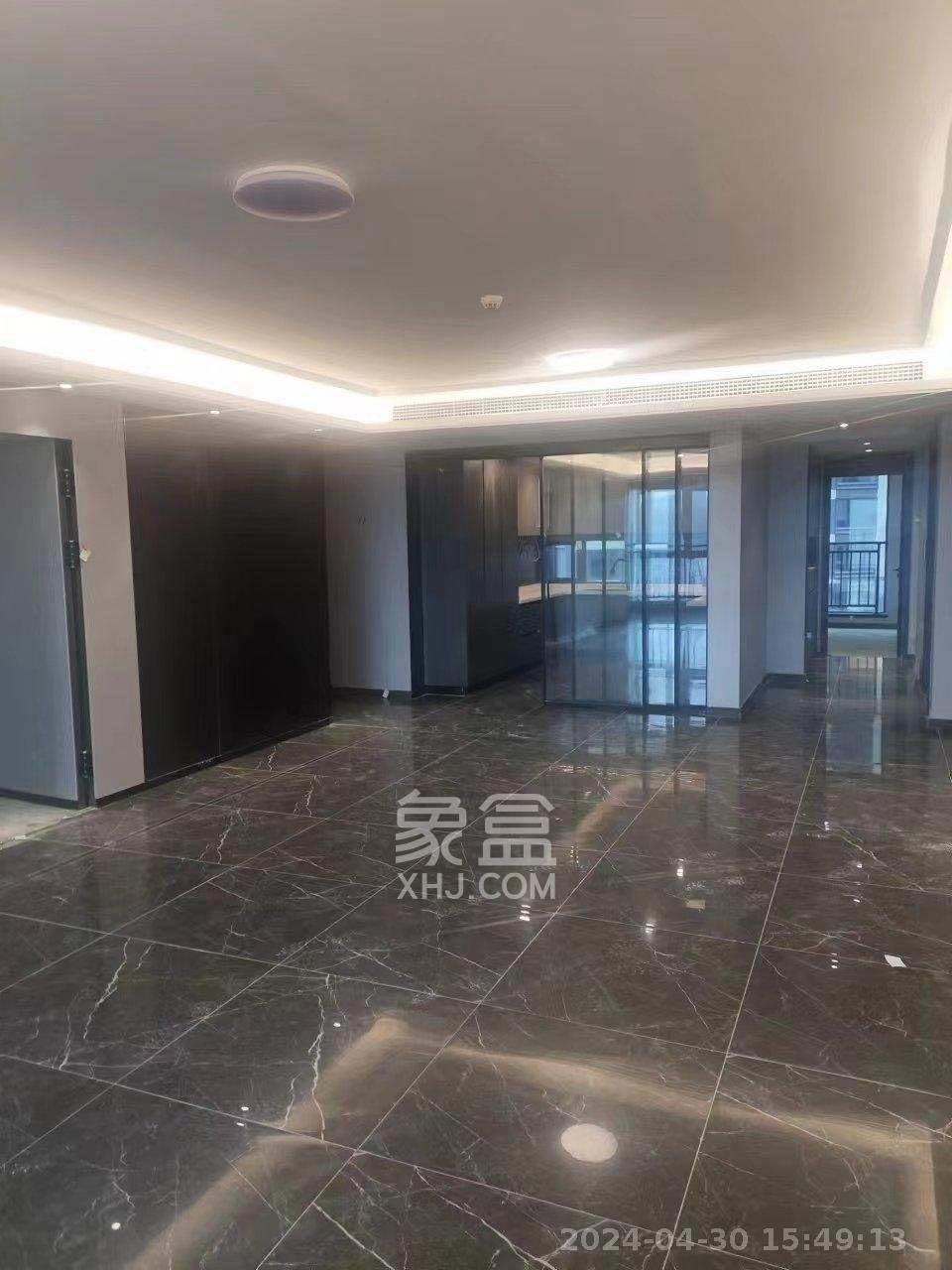 绿地麓云国际  4室2厅3卫   8000.00元/月室内图