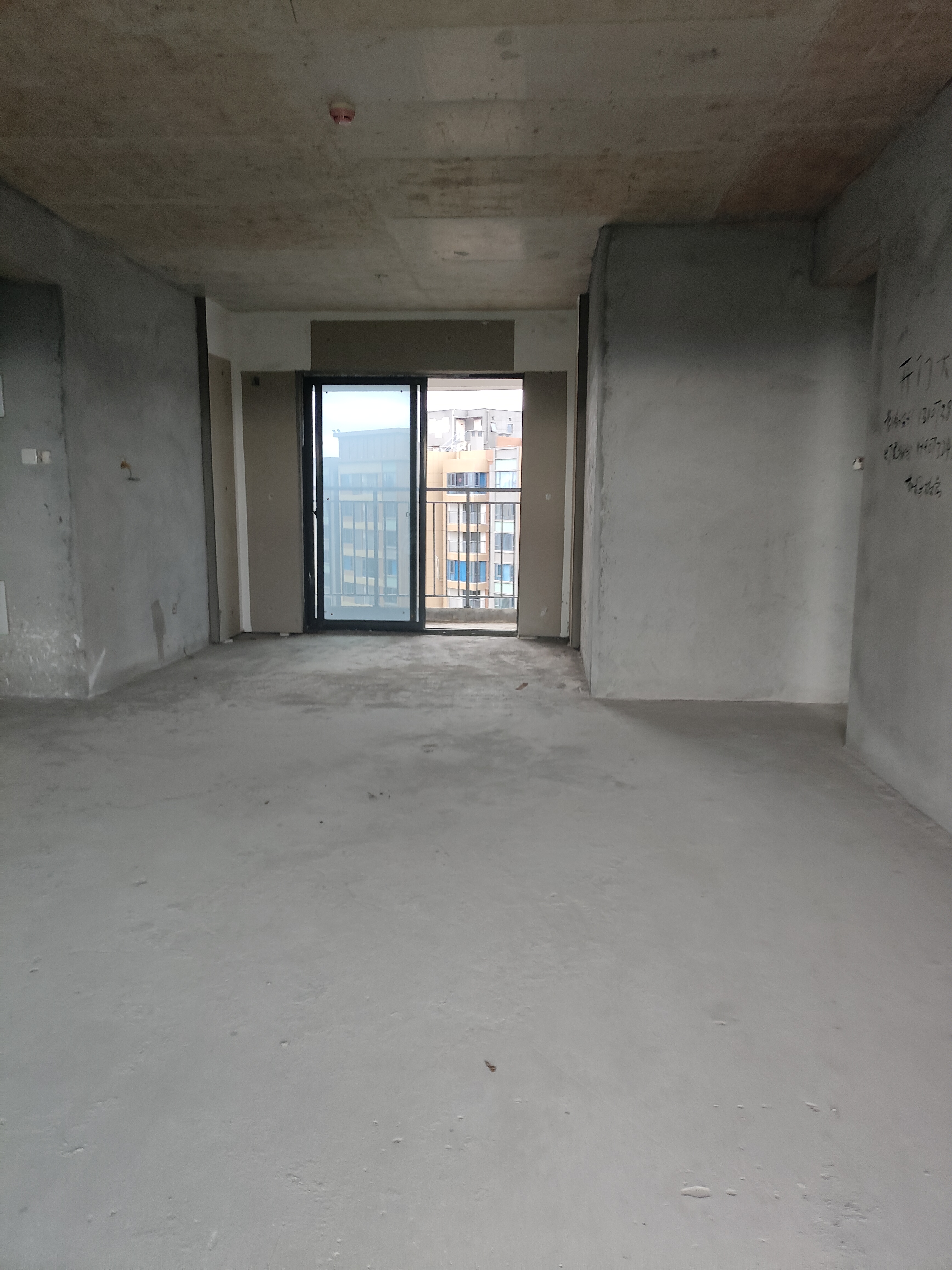 宁邦中心（二期公园里）  4室2厅2卫    68.8万