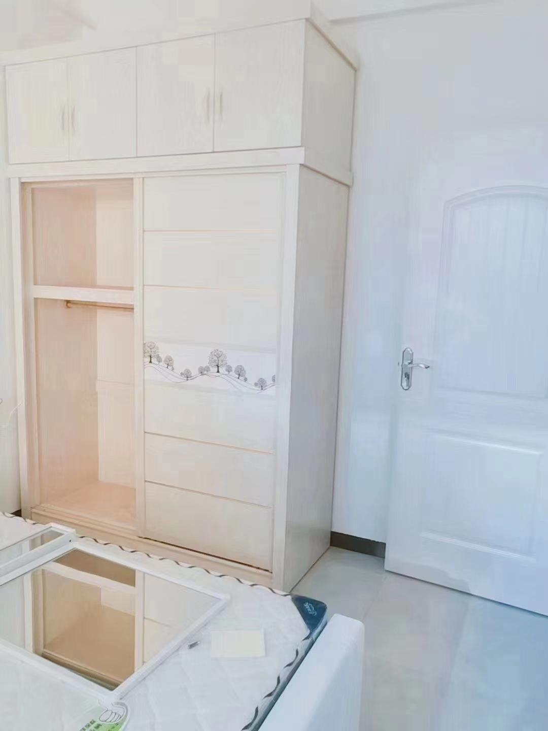 百弘学府城  2室2厅1卫    38.0万 百弘学府城  2室2厅1卫    38.0万客厅