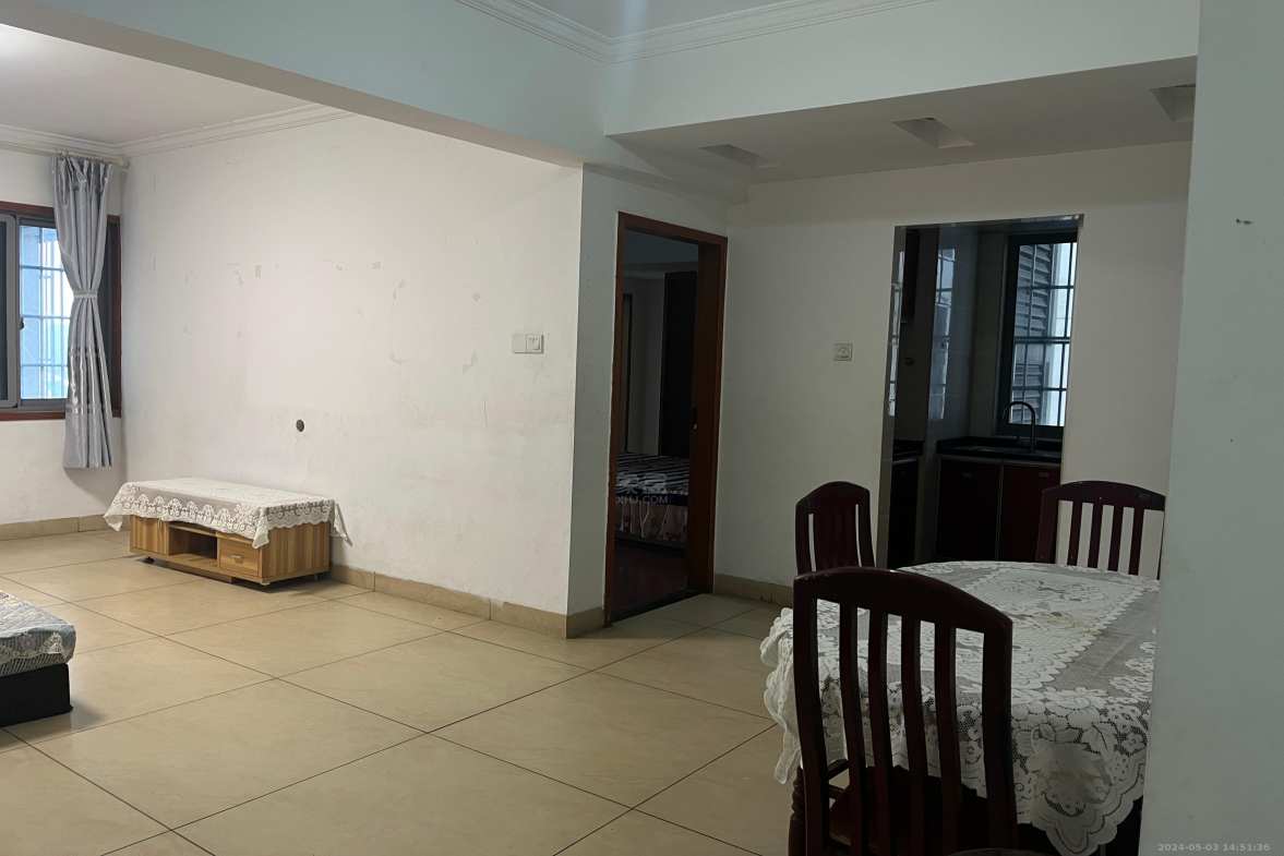 文化园三期 3室1厅1卫 1300.0元/月 文化园三期 3室1厅1卫 1300.0元/月室内图