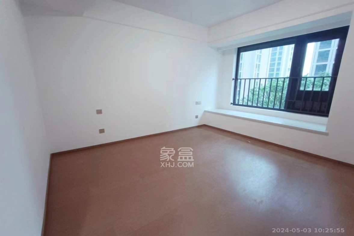 时代建发和著  4室2厅2卫    3500.0元/月室内图