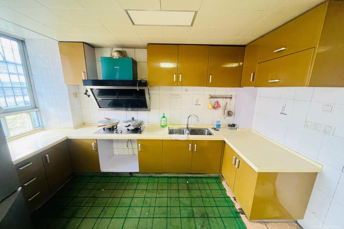 长征花园 3室2厅2卫 2300.0元/月 长征花园 3室2厅2卫 2300.0元/月室内图