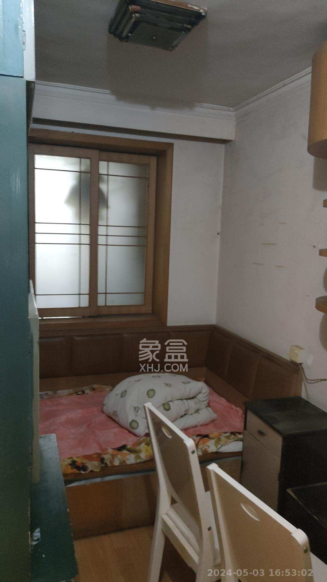 牛婆塘社区  2室1厅1卫   1600.00元/月室内图