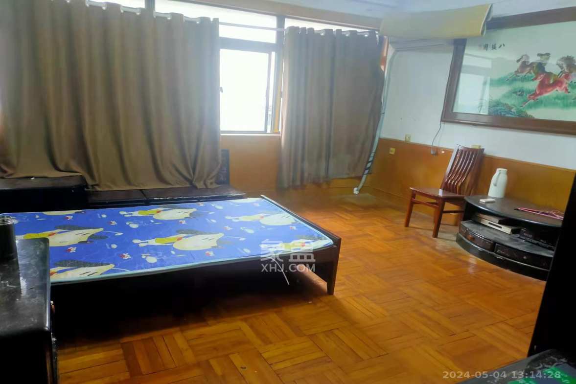 湖南省歌舞剧院宿舍  3室2厅2卫    1800.0元/月室内图