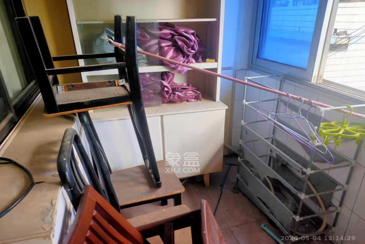 湖南省歌舞剧院宿舍  3室2厅2卫    1800.0元/月室内图